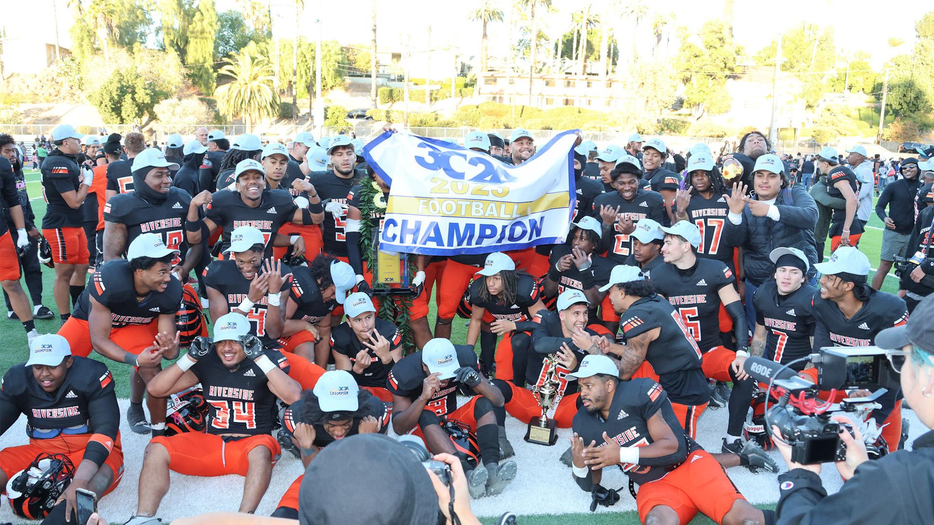 Riverside City College, 3C2A Football Champion (Photo by Richard Quinton)